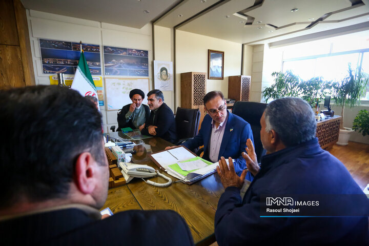 کمیته نظارتی شورای شهر اصفهان در منطقه 15 شهرداری