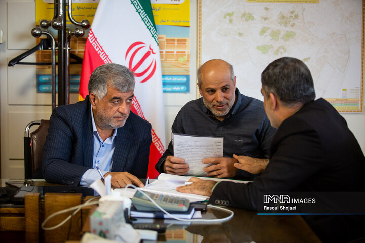 کمیته نظارتی شورای شهر اصفهان در منطقه 15 شهرداری