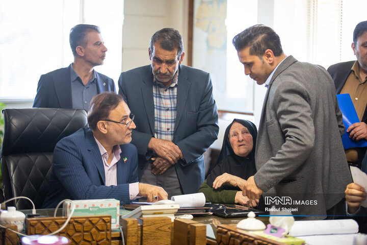 کمیته نظارتی شورای شهر اصفهان در منطقه 15 شهرداری