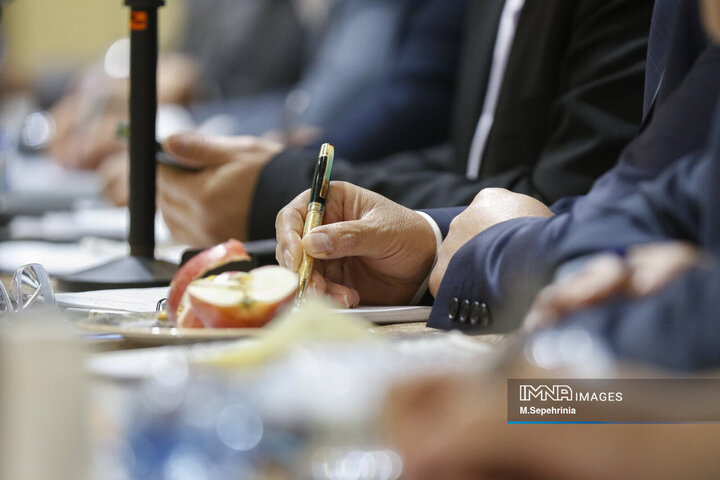 نشست خبری استاندار تبریز