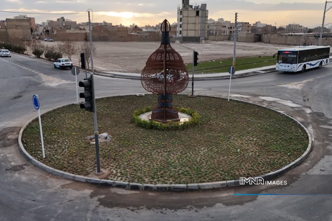 آغاز عملیات گسترده اصلاح هندسی معابر در منطقه ۱۰ اصفهان