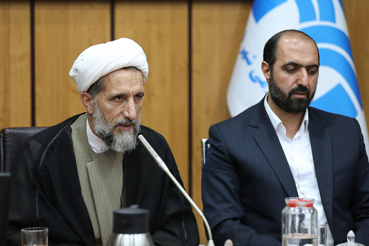 شورای شهر قزوین حمایت حداکثری از نوسازی گلزار شهدا داشته باشد