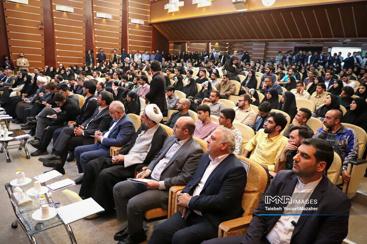 سفر رئیس قوه قضائیه به همدان