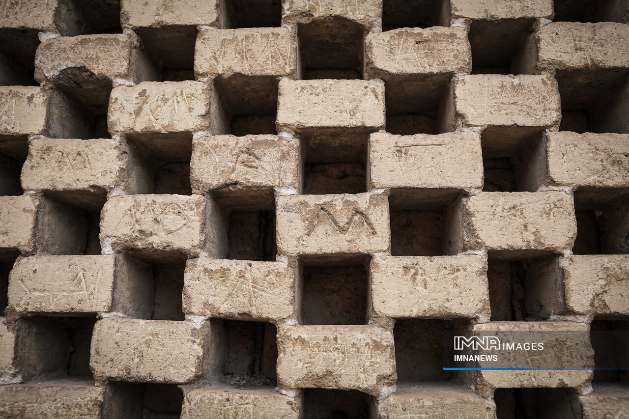 از زخم و خراش بر چهره پیر تاریخ تا تیشه به ریشههای فرهنگ