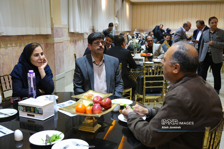 نشست «بهار همدلی روابط عمومی و رسانه» در اصفهان