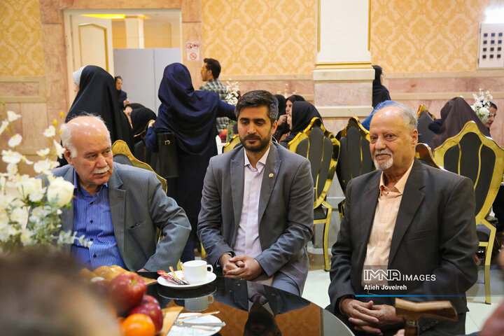 نشست «بهار همدلی روابط عمومی و رسانه» در اصفهان