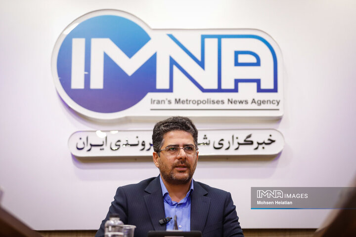 حضور شهردار بهارستان در دفتر خبرگزاری ایمنا