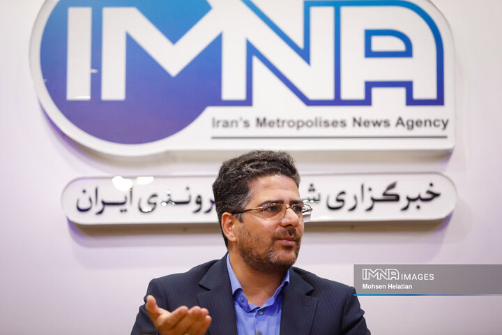 حضور شهردار بهارستان در دفتر خبرگزاری ایمنا