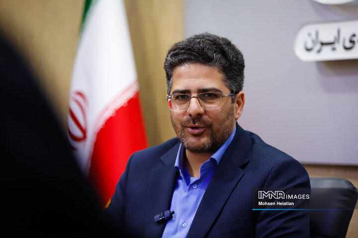 حضور شهردار بهارستان در دفتر خبرگزاری ایمنا