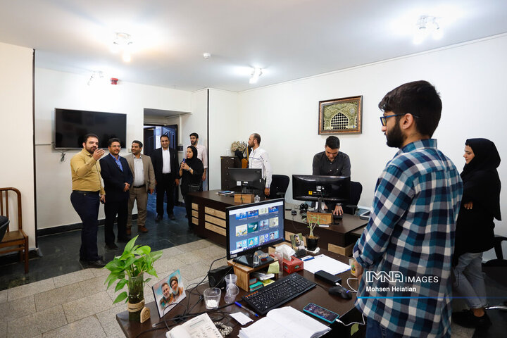 حضور شهردار بهارستان در دفتر خبرگزاری ایمنا