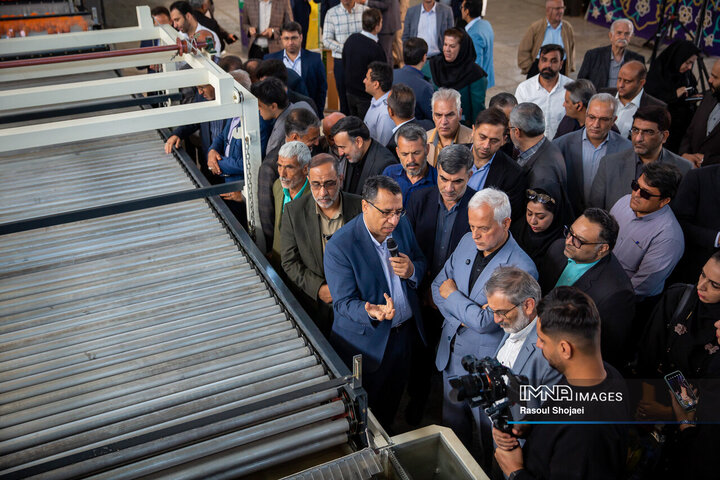 آیین بهره‌برداری از پروژه‌های میدان مرکزی میوه و تره‌بار اصفهان