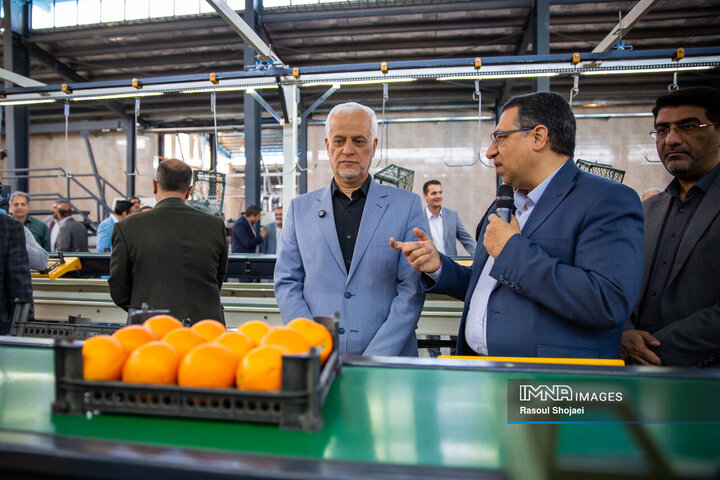 آیین بهره‌برداری از پروژه‌های میدان مرکزی میوه و تره‌بار اصفهان