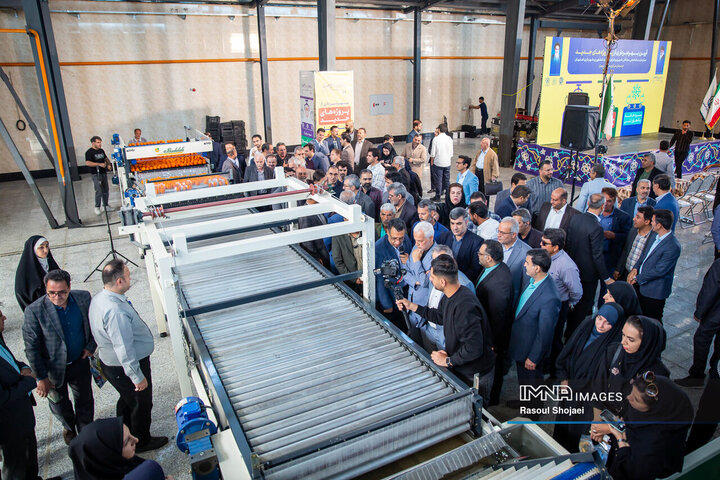 آیین بهره‌برداری از پروژه‌های میدان مرکزی میوه و تره‌بار اصفهان