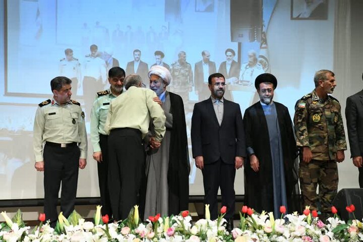 پلیس هوشمند باید ولایت‌مدار، صادق و پیشگام باشد