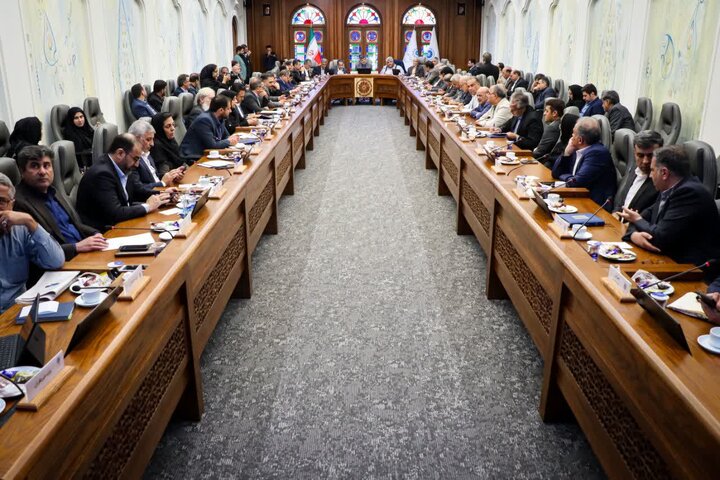 بازسازی ماشین‌آلات صنعتی، اولویت اصلی برای جهش تولید در استان یزد است