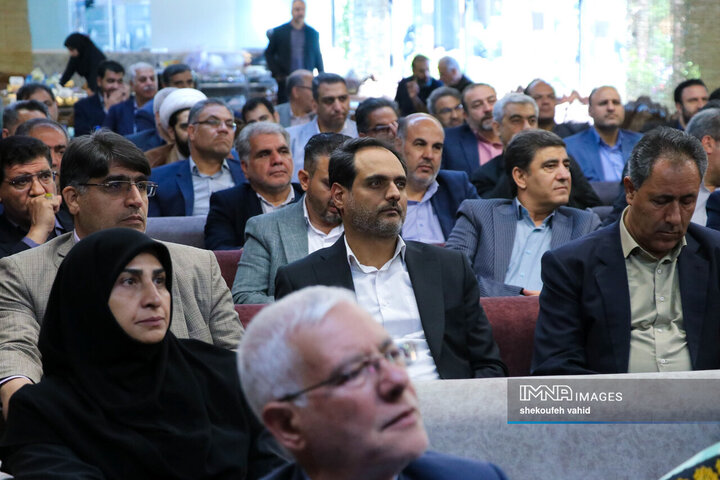 نخستین گردهمایی شهرداران شهرهای استان اصفهان