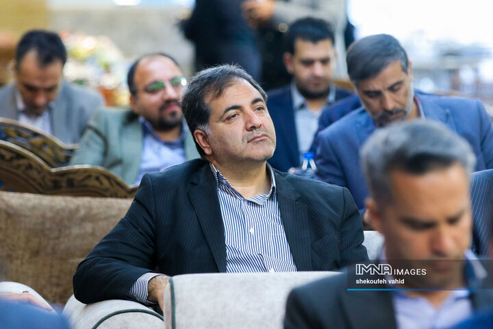 نخستین گردهمایی شهرداران شهرهای استان اصفهان