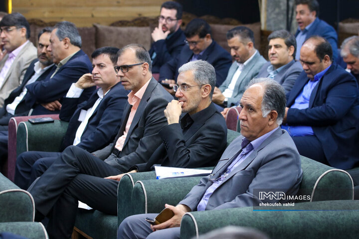 نخستین گردهمایی شهرداران شهرهای استان اصفهان