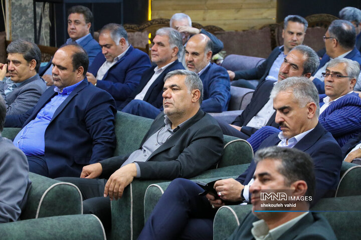 نخستین گردهمایی شهرداران شهرهای استان اصفهان