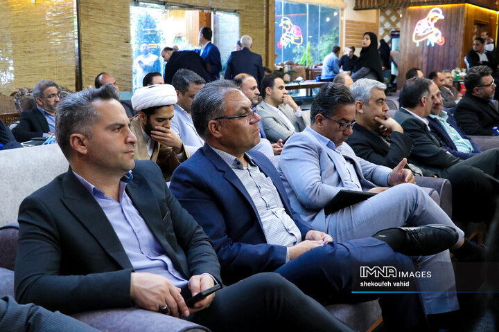 نخستین گردهمایی شهرداران شهرهای استان اصفهان