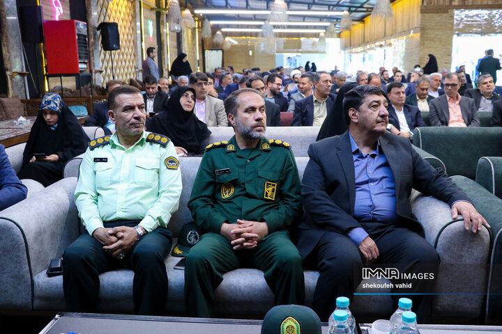 نخستین گردهمایی شهرداران شهرهای استان اصفهان