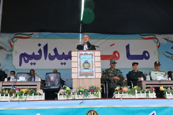 ارتش در تثبیت امنیت کشور نقش اساسی دارد