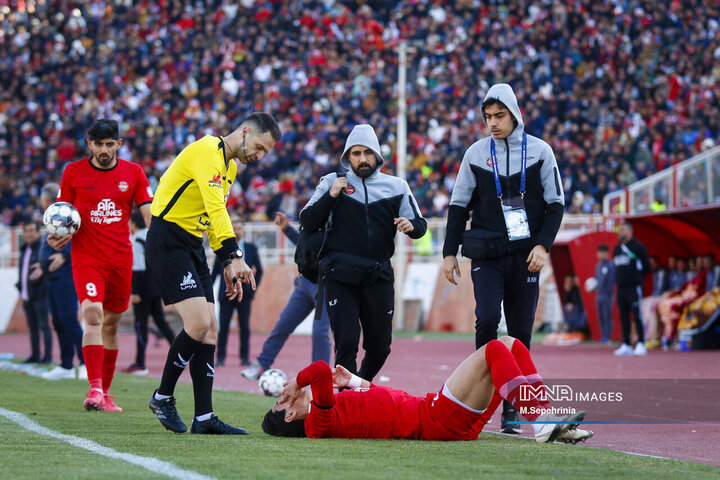 لیگ برتر فوتبال؛ تراکتور - ملوان
