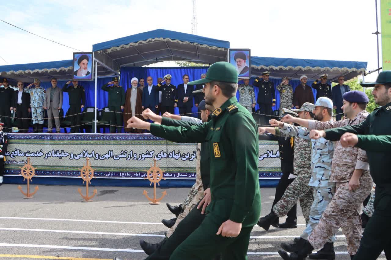 نیروهای مسلح ایران الگوی تمام عیار در جامعه جهانی هستند