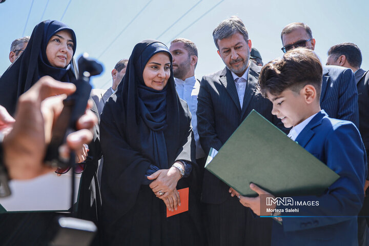 سفر وزیر راه و شهرسازی به شهرستان مبارکه