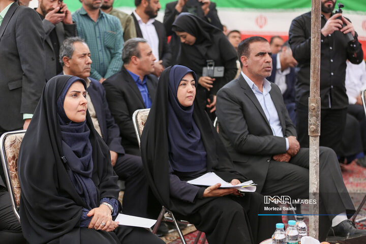 سفر وزیر راه و شهرسازی به شهرستان مبارکه