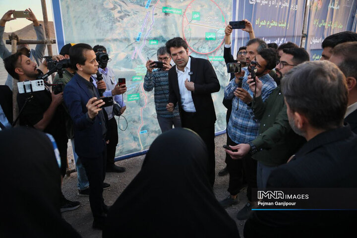 سفر وزیر راه و شهرسازی به استان اصفهان