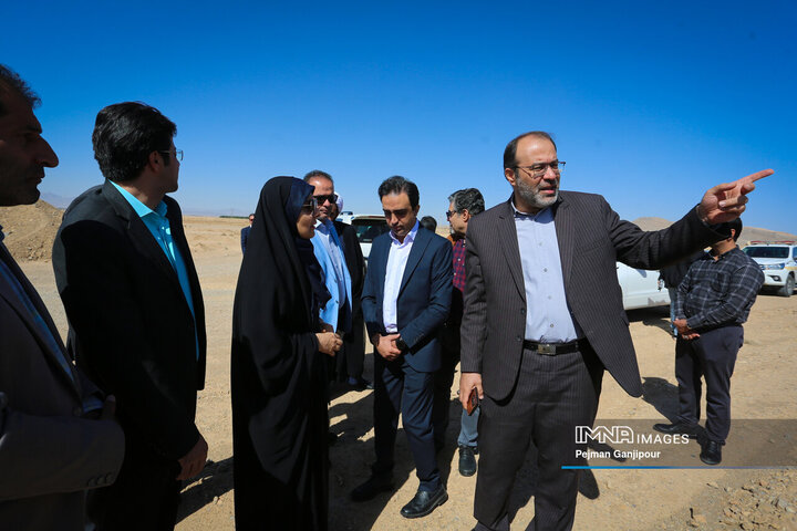 سفر وزیر راه و شهرسازی به استان اصفهان