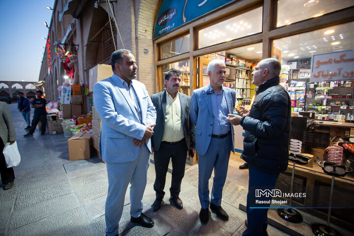 جلسه کمیسیون عمران شورای شهر اصفهان و بازدید از محدوده میدان امام علی(ع)