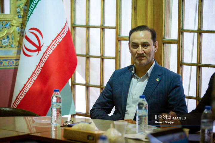 جلسه کمیسیون عمران شورای شهر اصفهان و بازدید از محدوده میدان امام علی(ع)