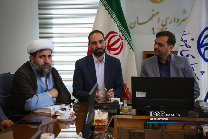 آیین تکریم و معارفه مدیران شهری اصفهان