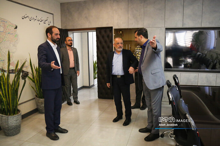 آیین تکریم و معارفه مدیران شهری اصفهان