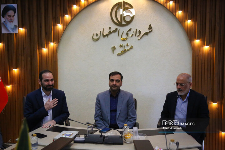 آیین تکریم و معارفه مدیران شهری اصفهان