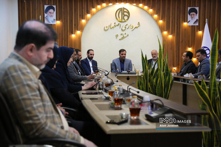 آیین تکریم و معارفه مدیران شهری اصفهان