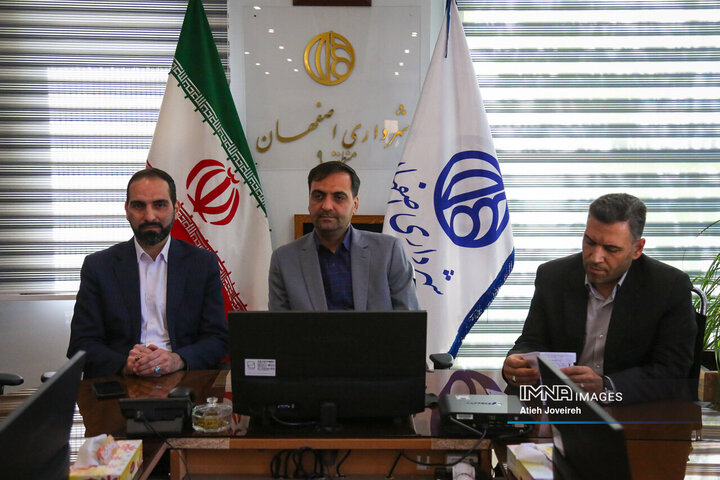 آیین تکریم و معارفه مدیران شهری اصفهان