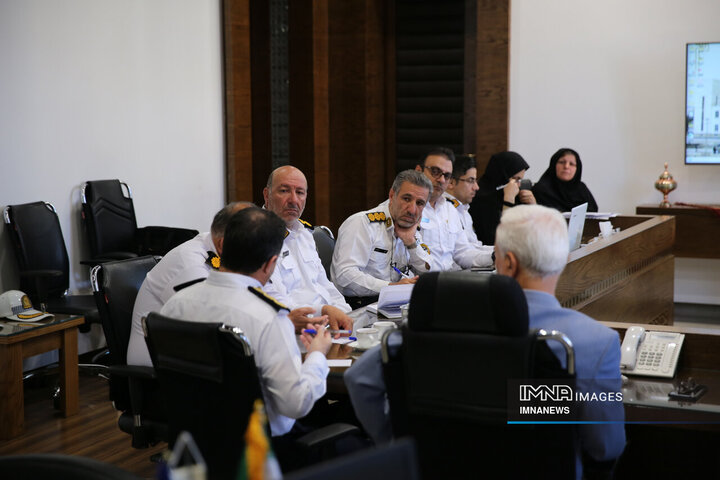 جلسه شورای حمل‌ونقل و ترافیک شهر اصفهان