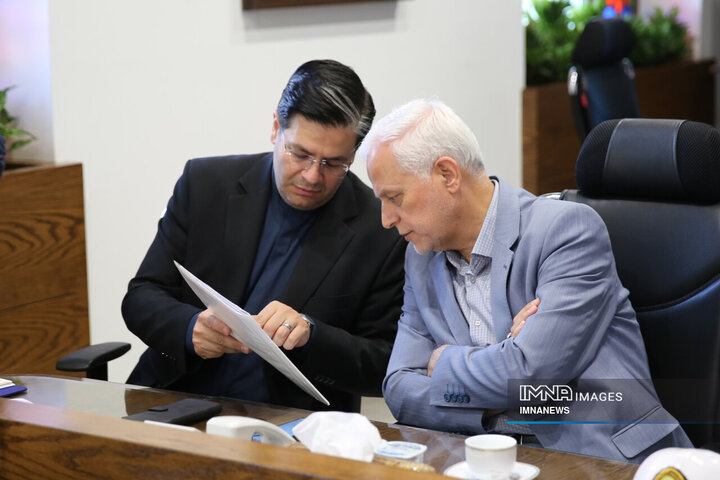 جلسه شورای حمل‌ونقل و ترافیک شهر اصفهان