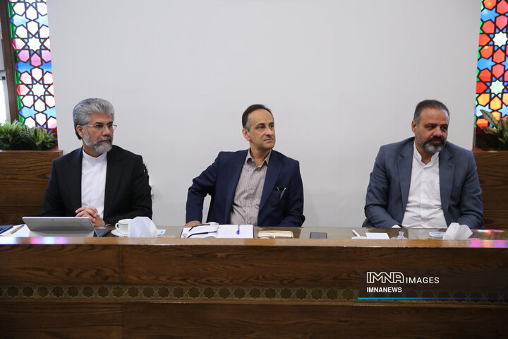 جلسه شورای حمل‌ونقل و ترافیک شهر اصفهان