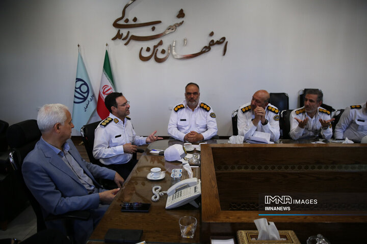 جلسه شورای حمل‌ونقل و ترافیک شهر اصفهان