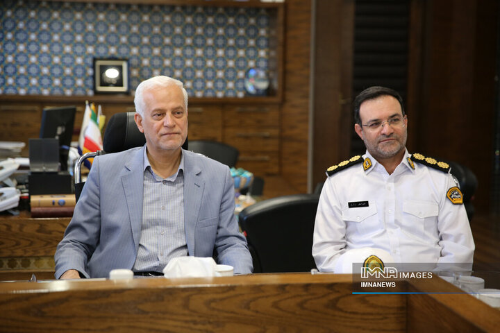 جلسه شورای حمل‌ونقل و ترافیک شهر اصفهان