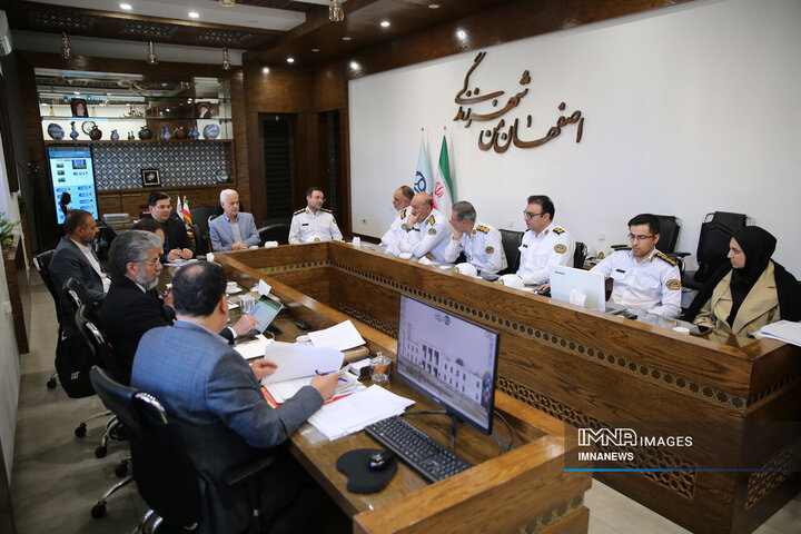 جلسه شورای حمل‌ونقل و ترافیک شهر اصفهان