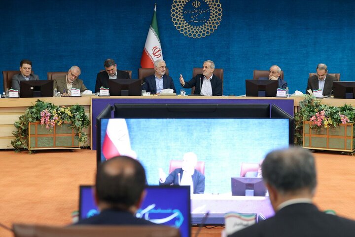 آماده توافق هستیم، اما زور را نمی‌پذیریم