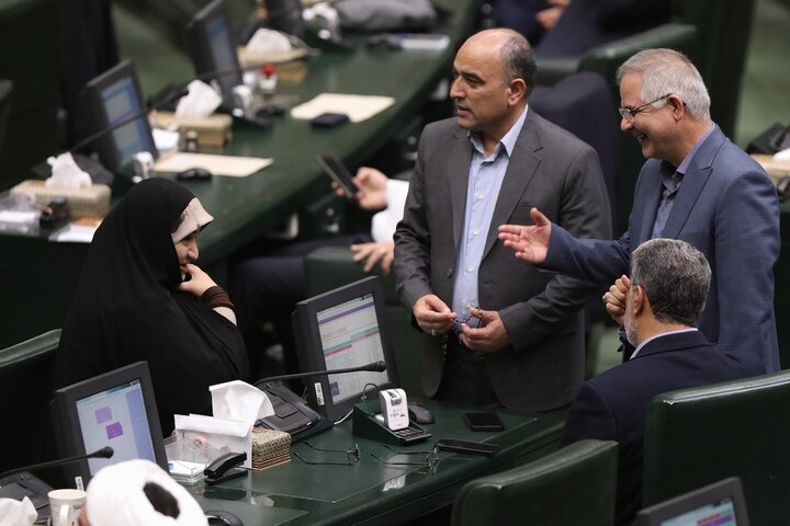 جواز تأسیس شعب باشگاه با دریافت مجوز مستقل از وزارت ورزش