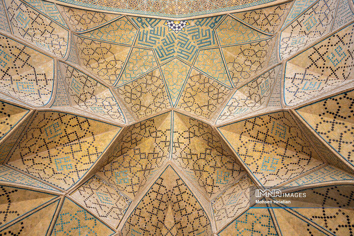 اصفهان به روایت شکوه سقف‌ها