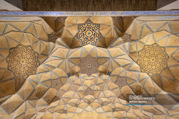 اصفهان به روایت شکوه سقف‌ها