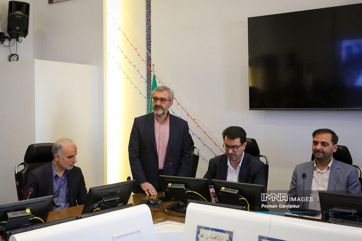 آیین تکریم و معارفه اداره کل سرمایه انسانی، اداره کل بازرسی و اداره کل حسابرسی شهرداری اصفهان